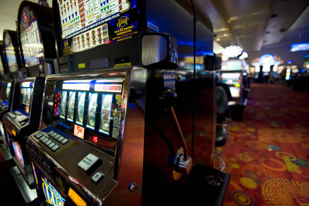 erek 78 live-dealer studio with HD broadcast setup for Asian Handicap betting